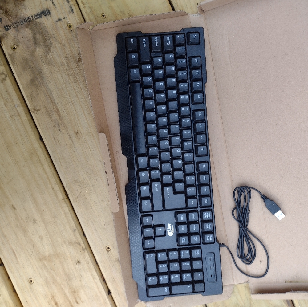 AST diving keyboard new in package Kwerty